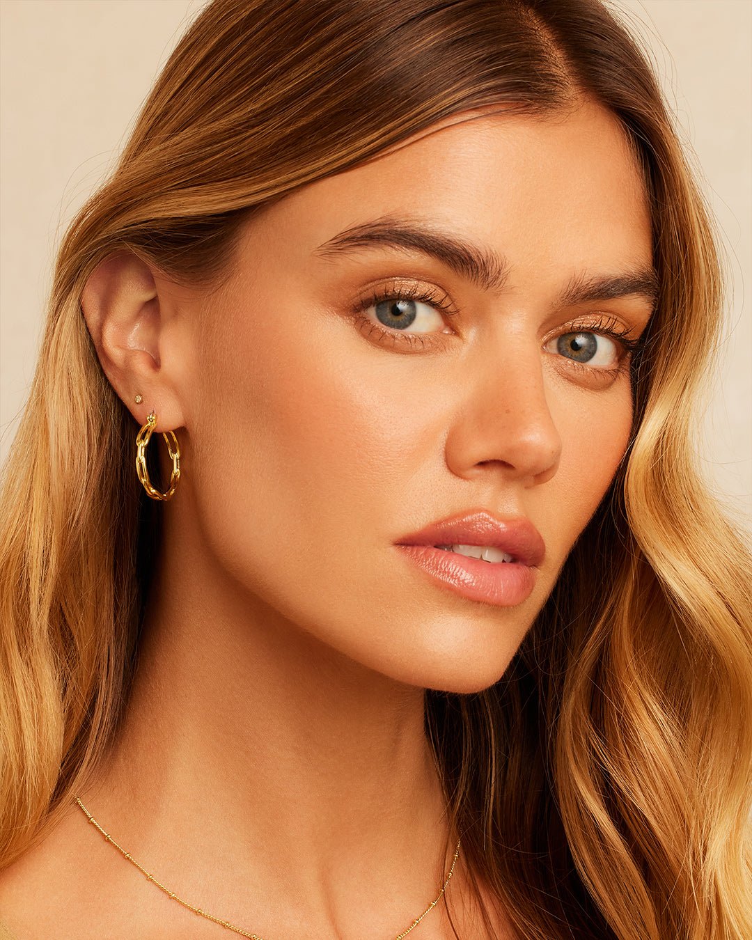 Parker Link Small Hoops || option::18k Gold Plated || set::parker-link-hoops-stl